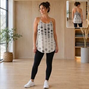 Lululemon womens size 8 tank